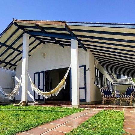 Tranquilidade A Alguns Passos Da Praia - Churrasqueira, Super Wi-Fi! Matinhos Exterior foto
